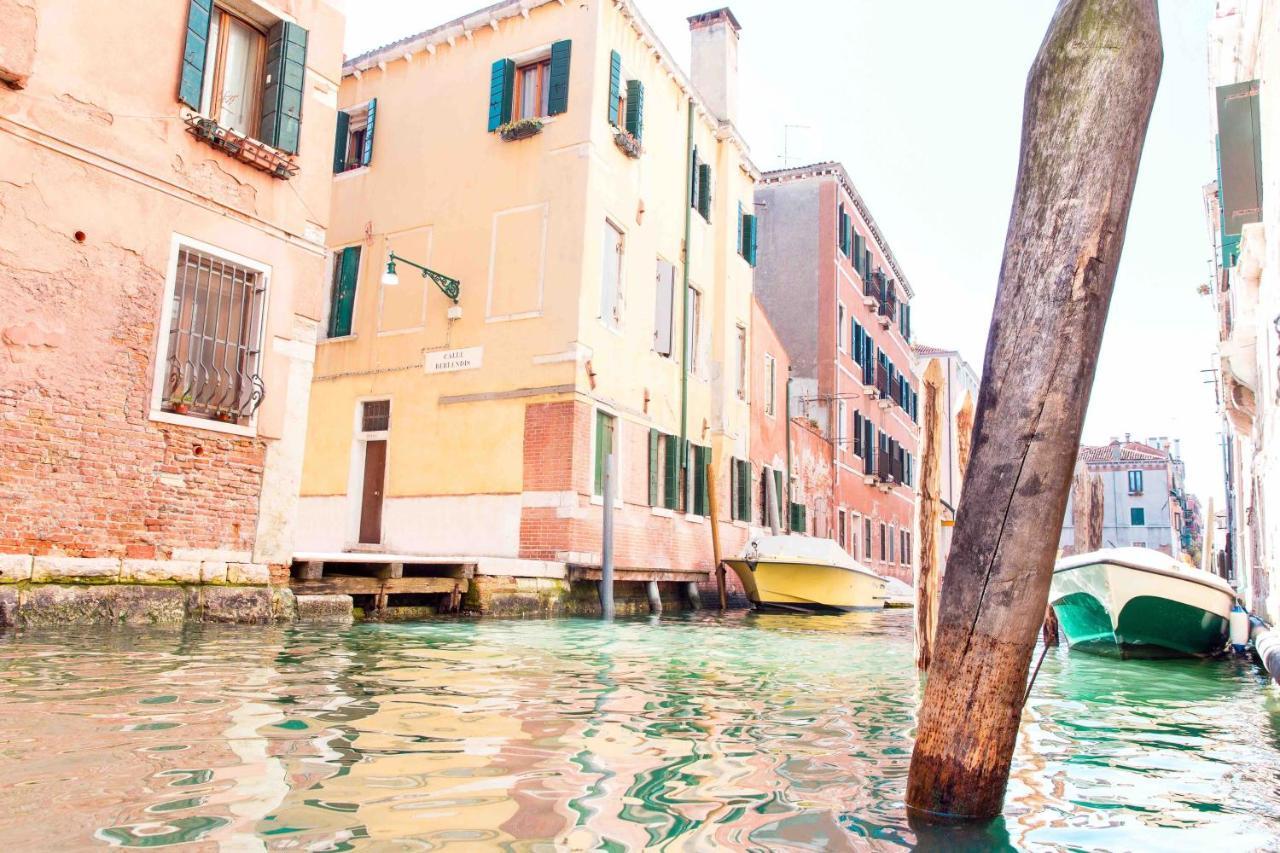 Canal Dream Cosy With Canal View Holiday home Venice