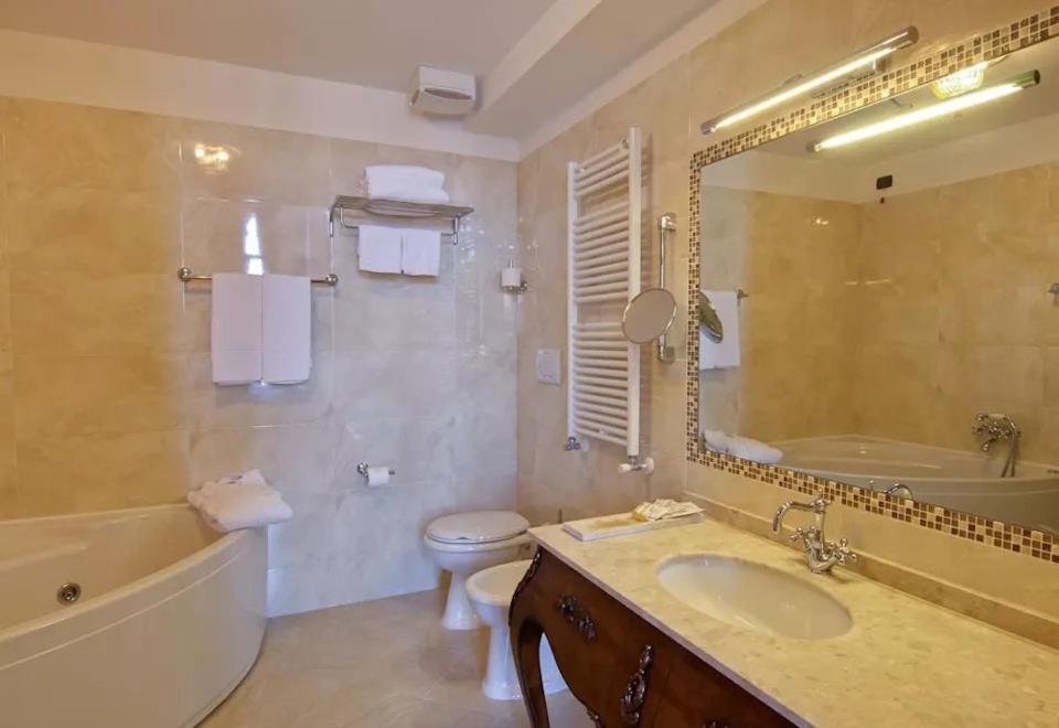 Pesaro Palace 4* Veneza