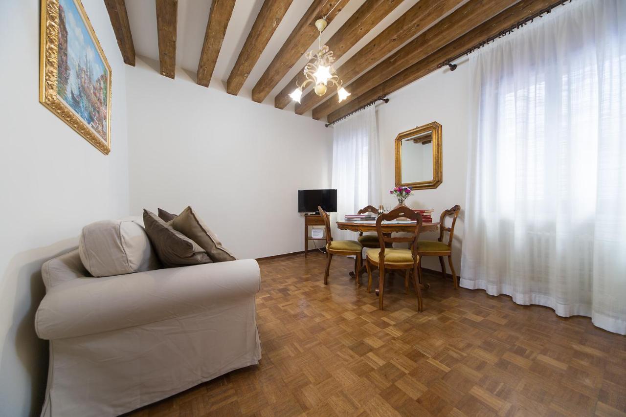 At 2 Minutes From San Marco Square Apartment Venice