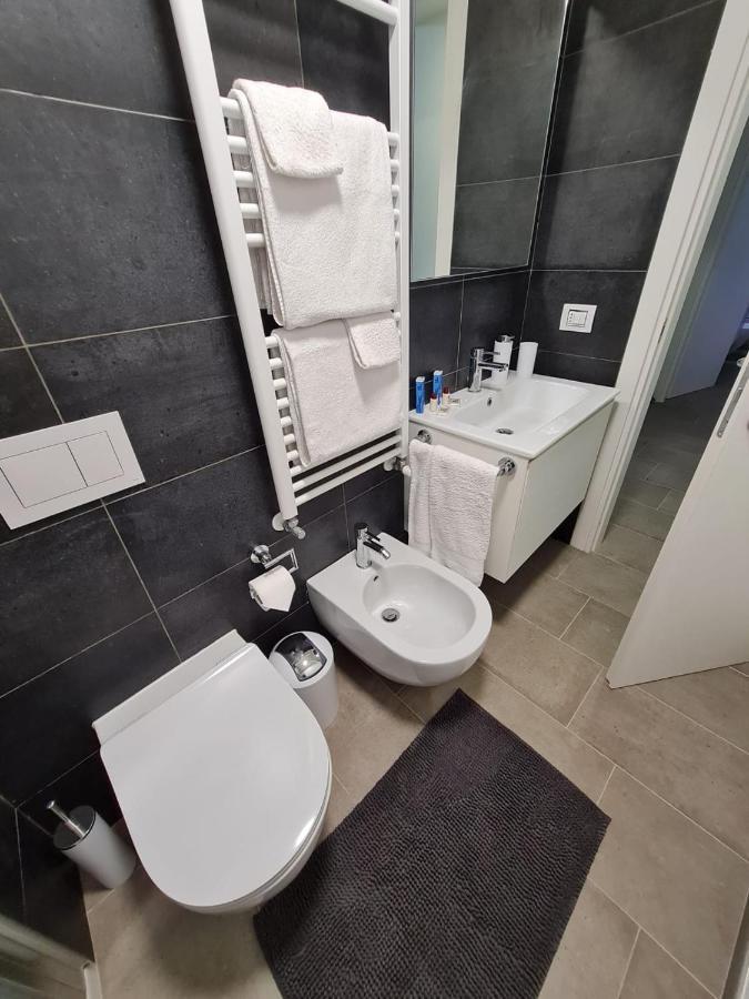 With Private Courtyard Apartment Venice