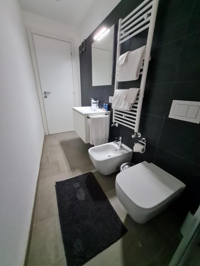 With Private Courtyard Apartment *