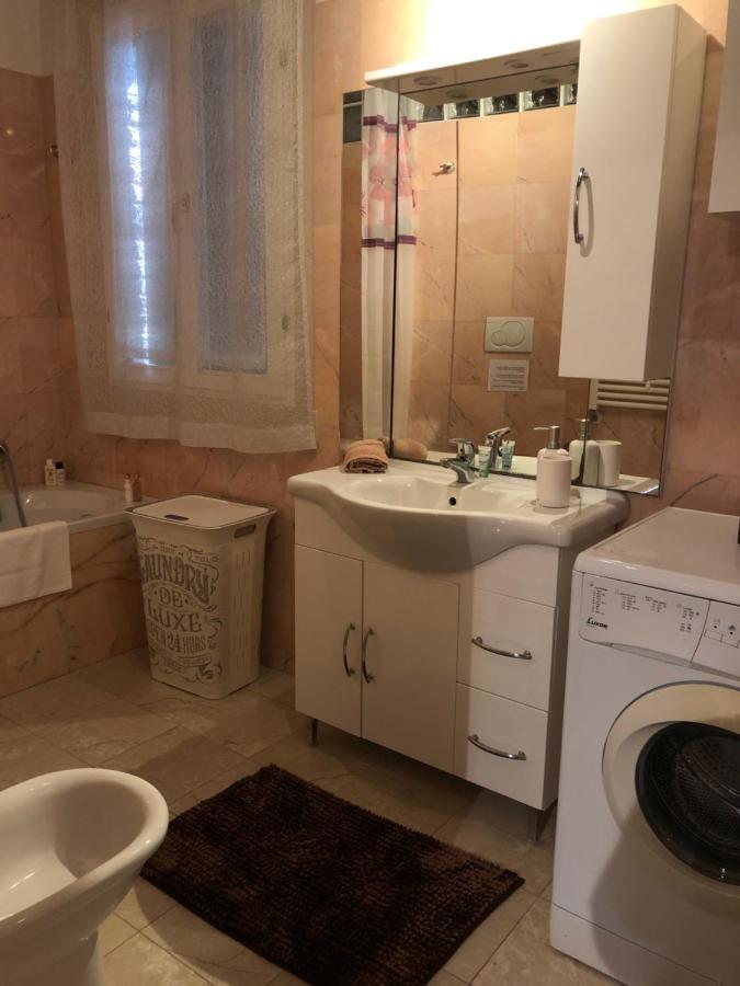 Salamon Apartment *