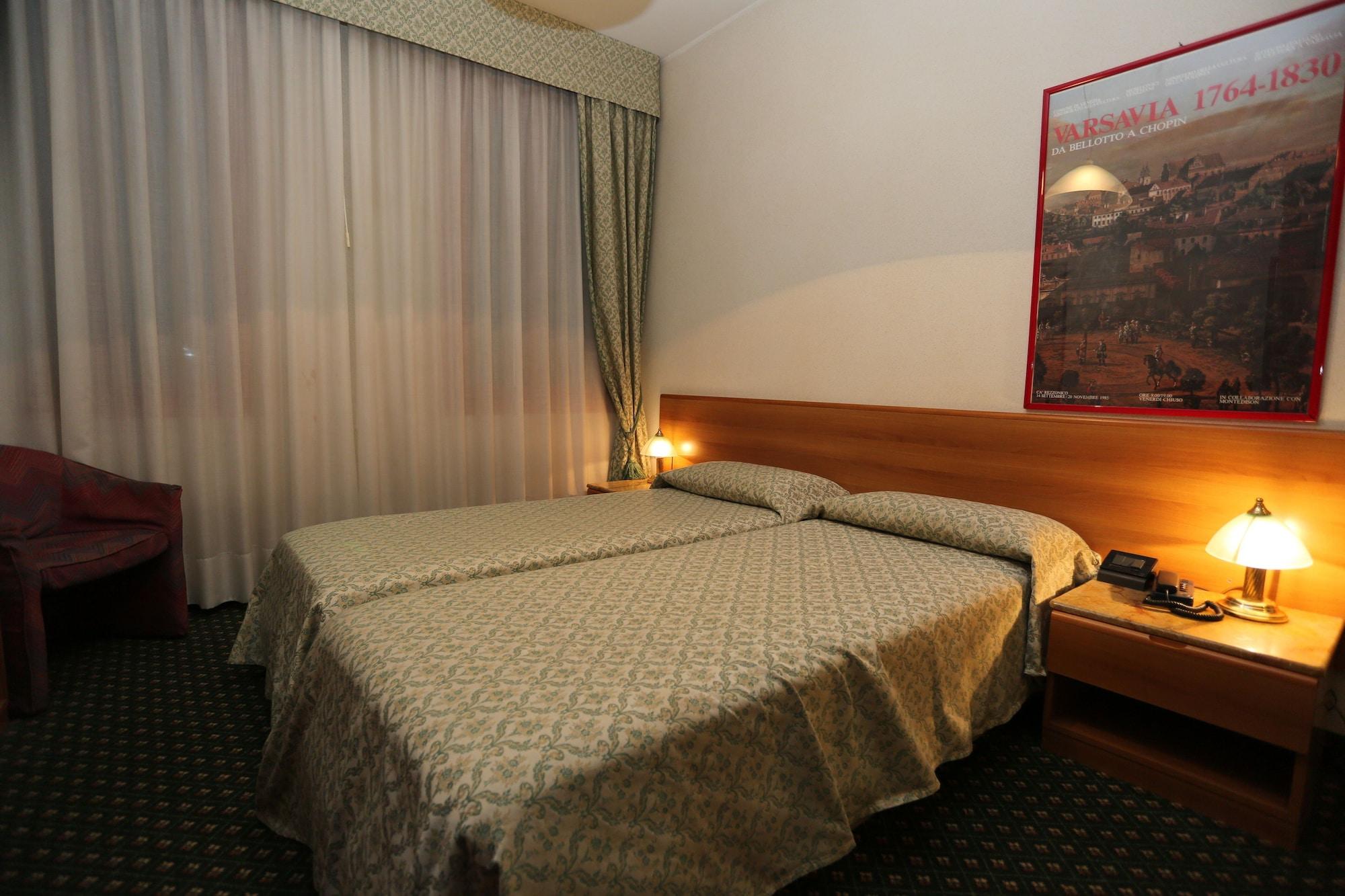 Hotel Commercio&pellegrino 3*