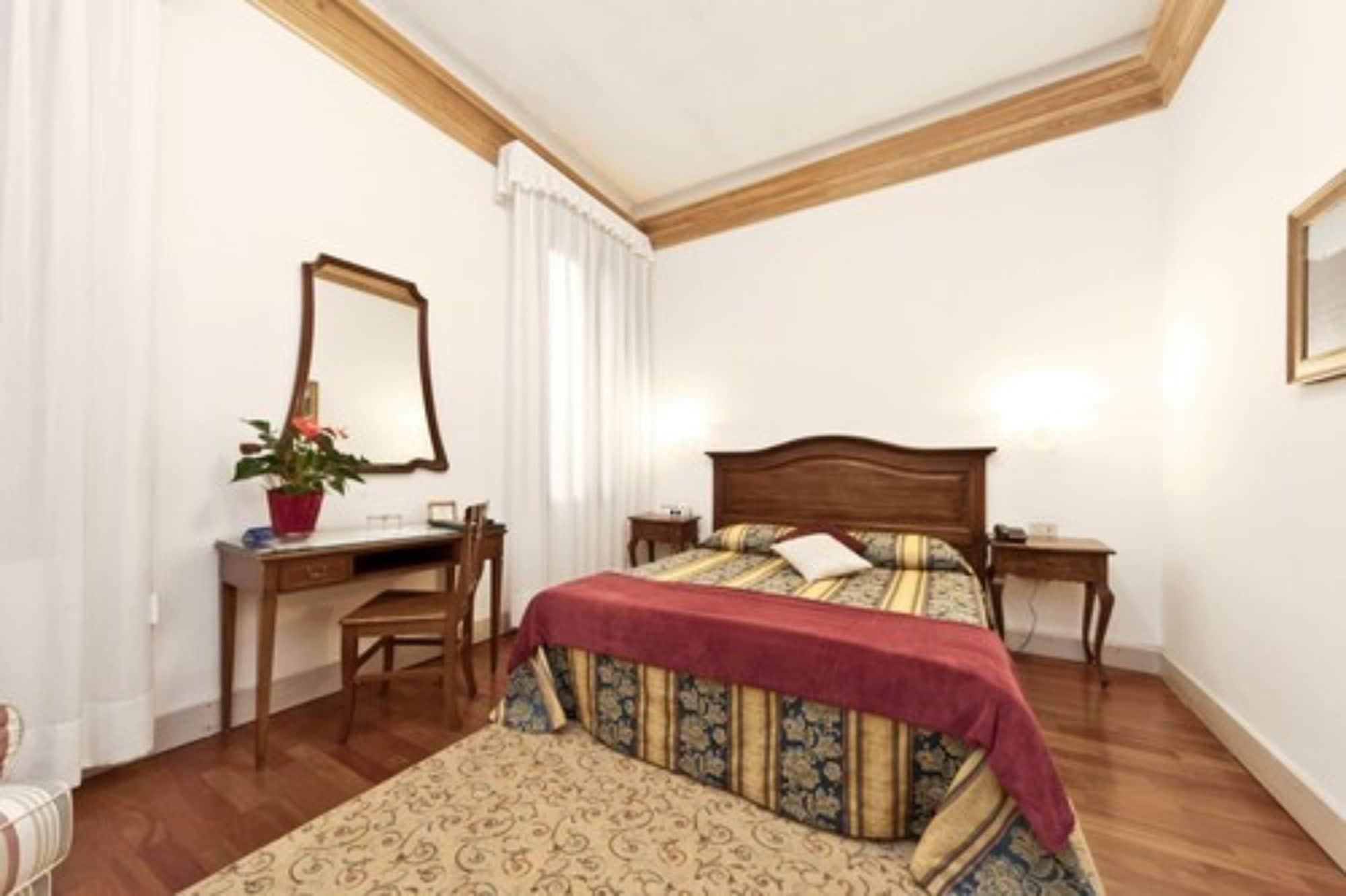 Hotel Fava 2*