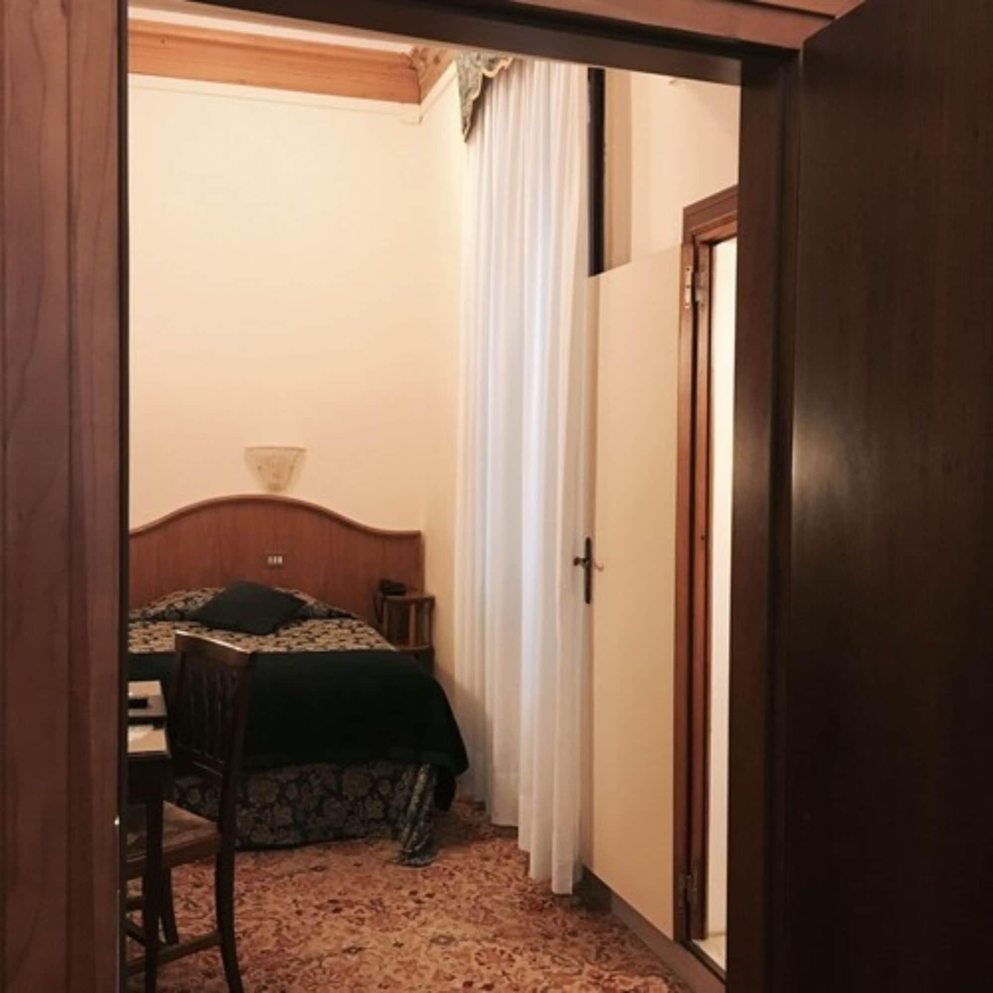 Hotel Fava