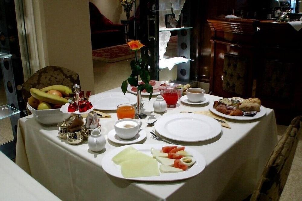 Pesaro Palace 4*