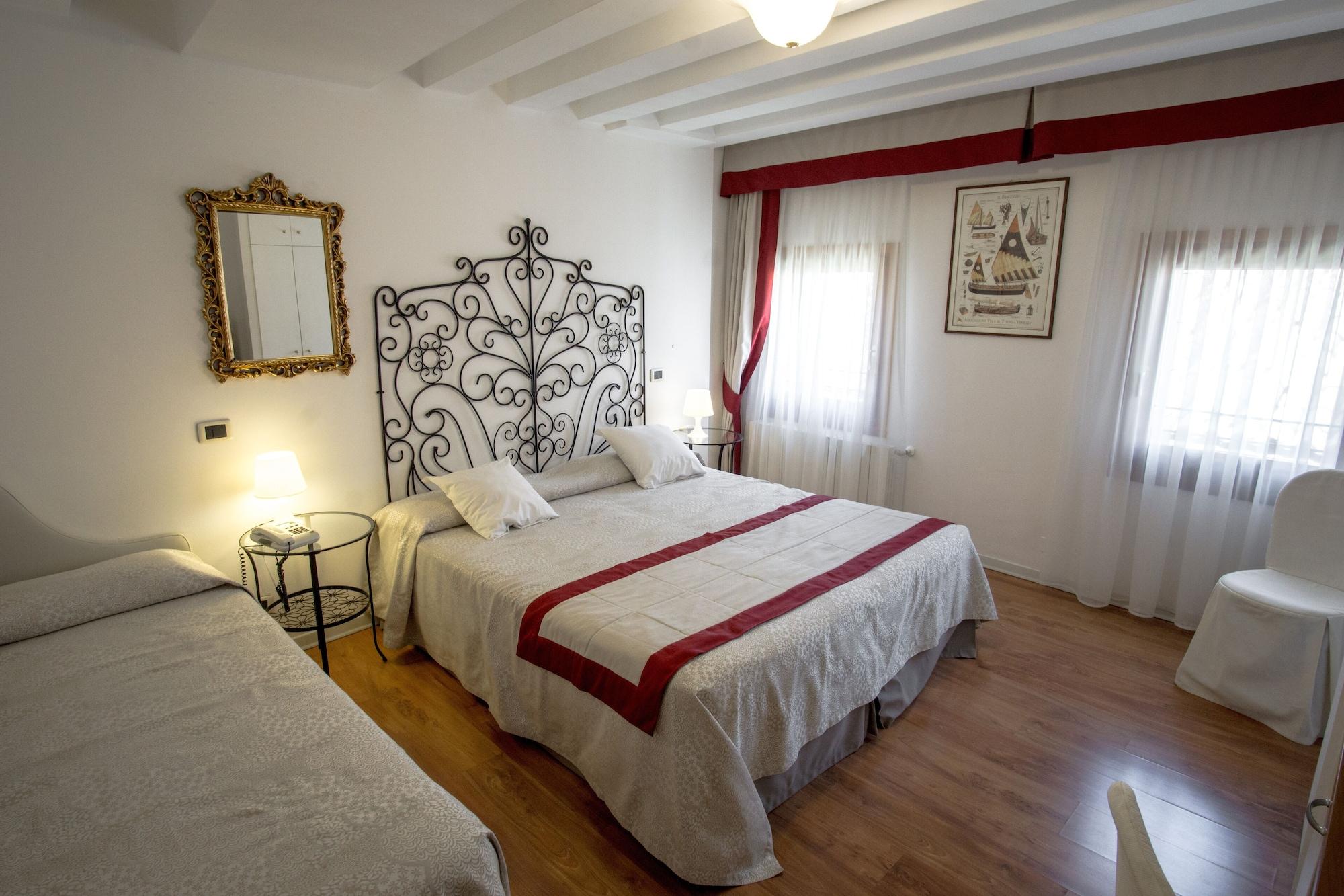 Hotel Antigo Trovatore Veneza