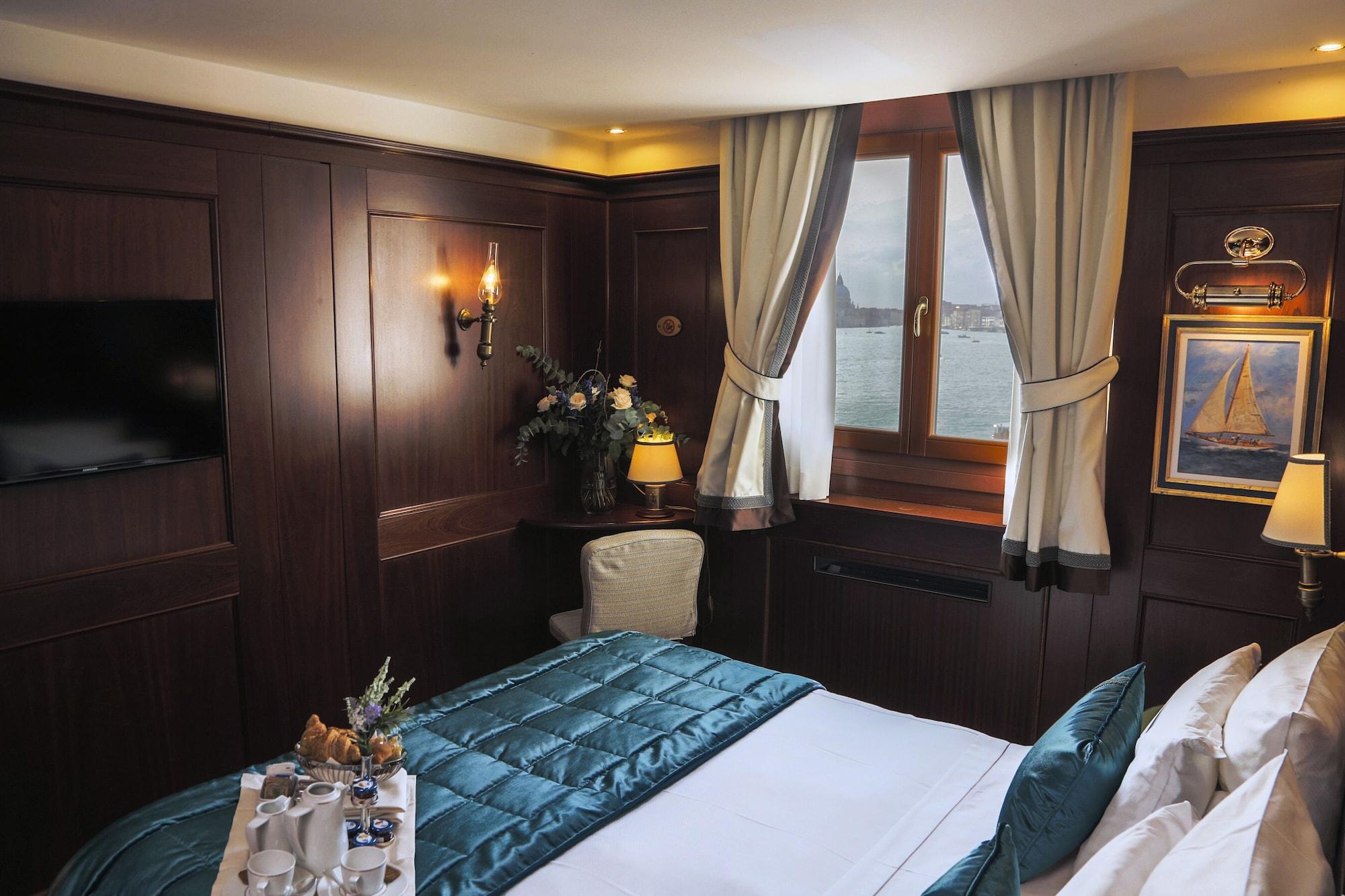 Bucintoro Hotel Venice
