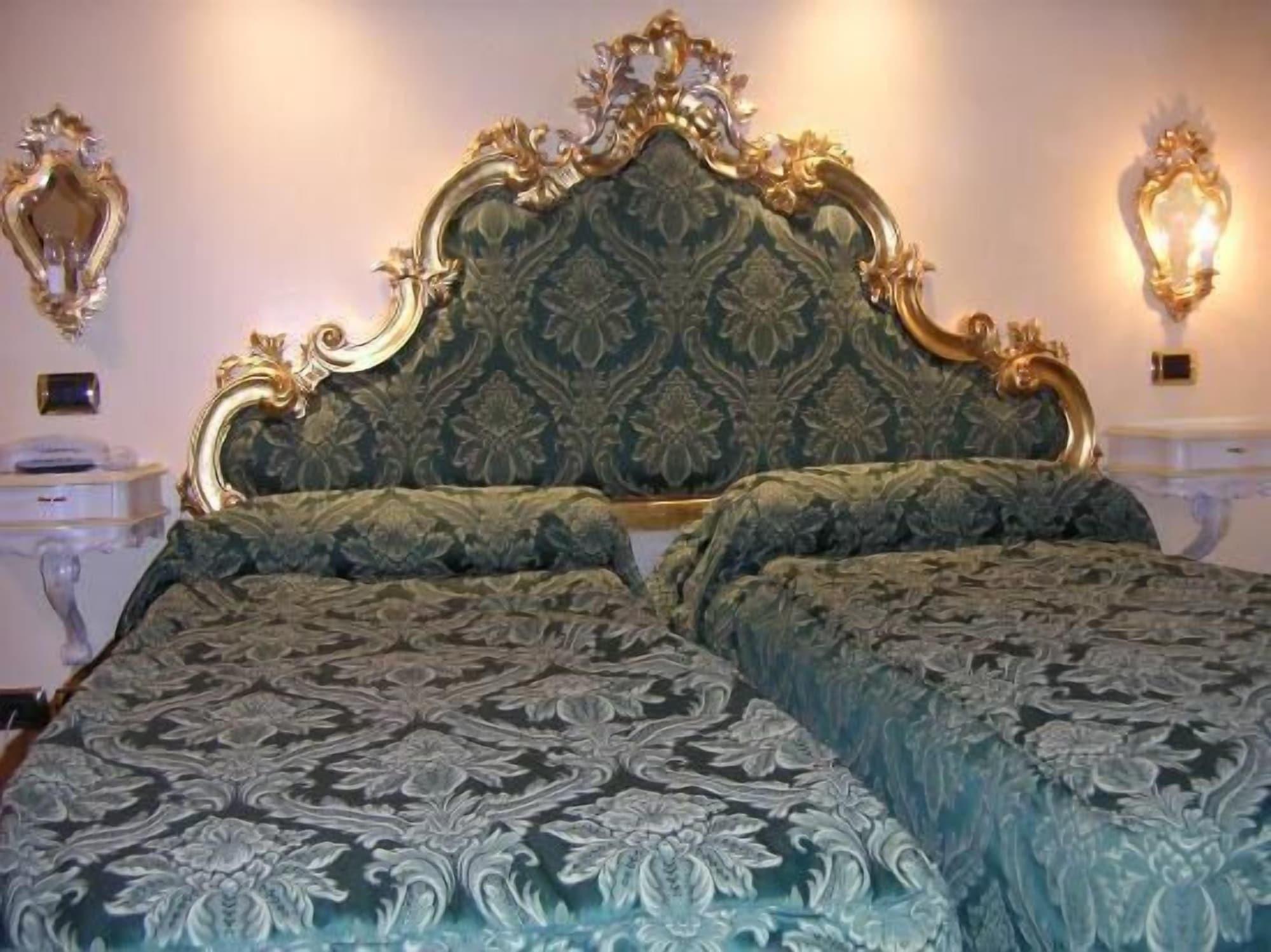 Vecellio 3*