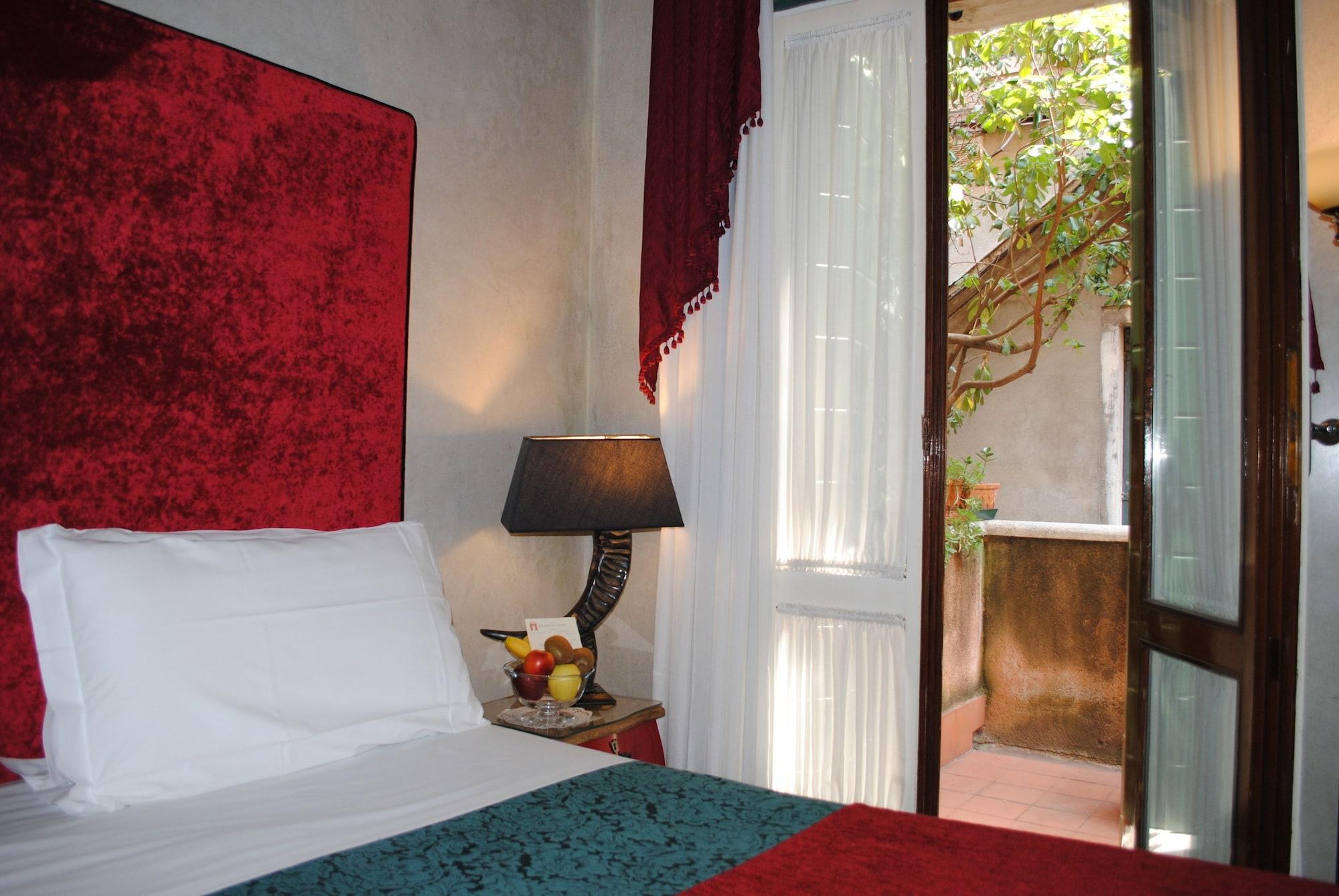 Hotel Palazzo Del Giglio 4*