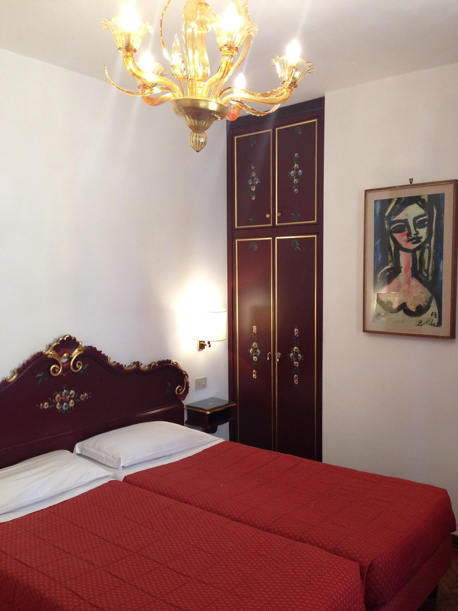 Hotel Serenissima Venice