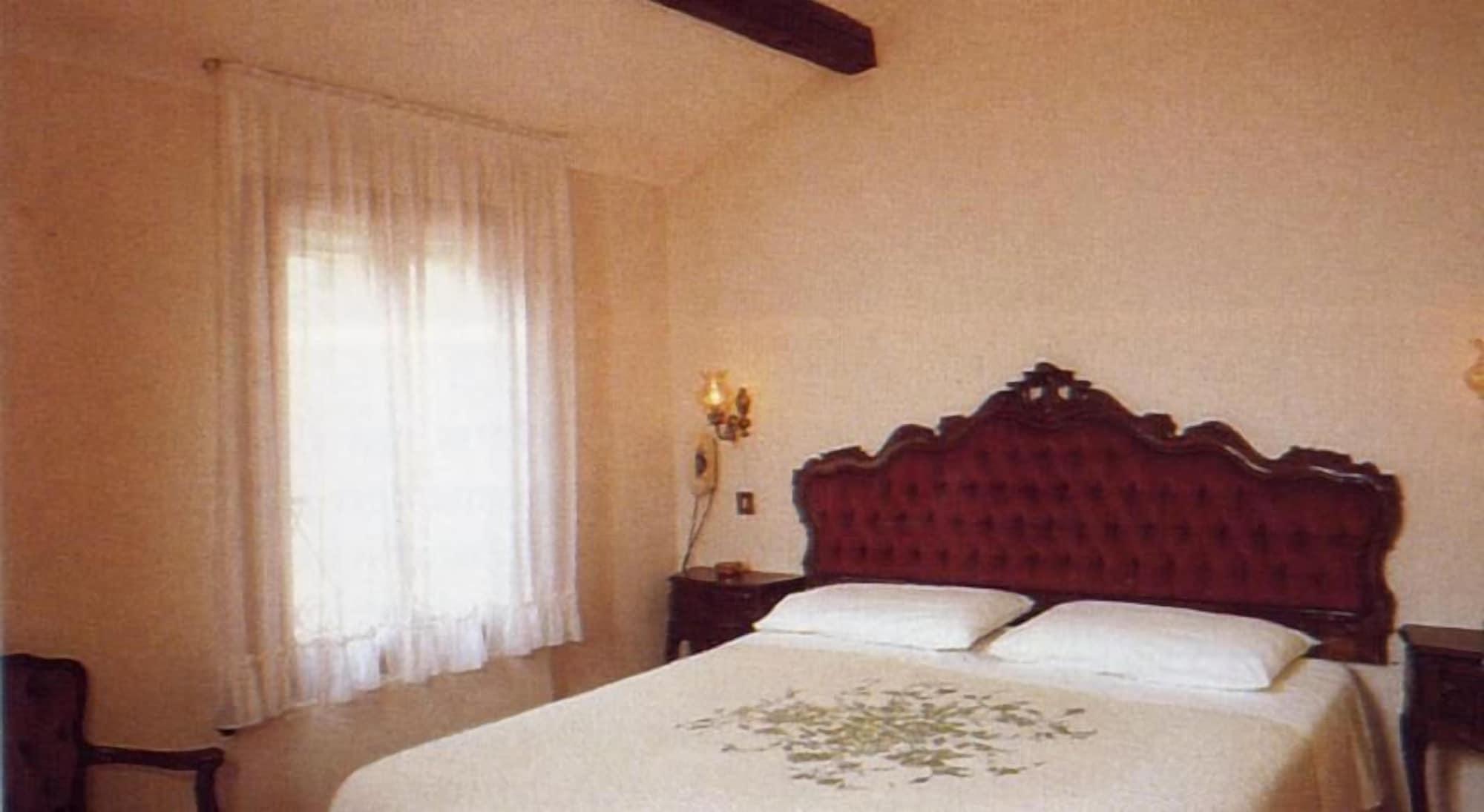 Hotel Canada 2*