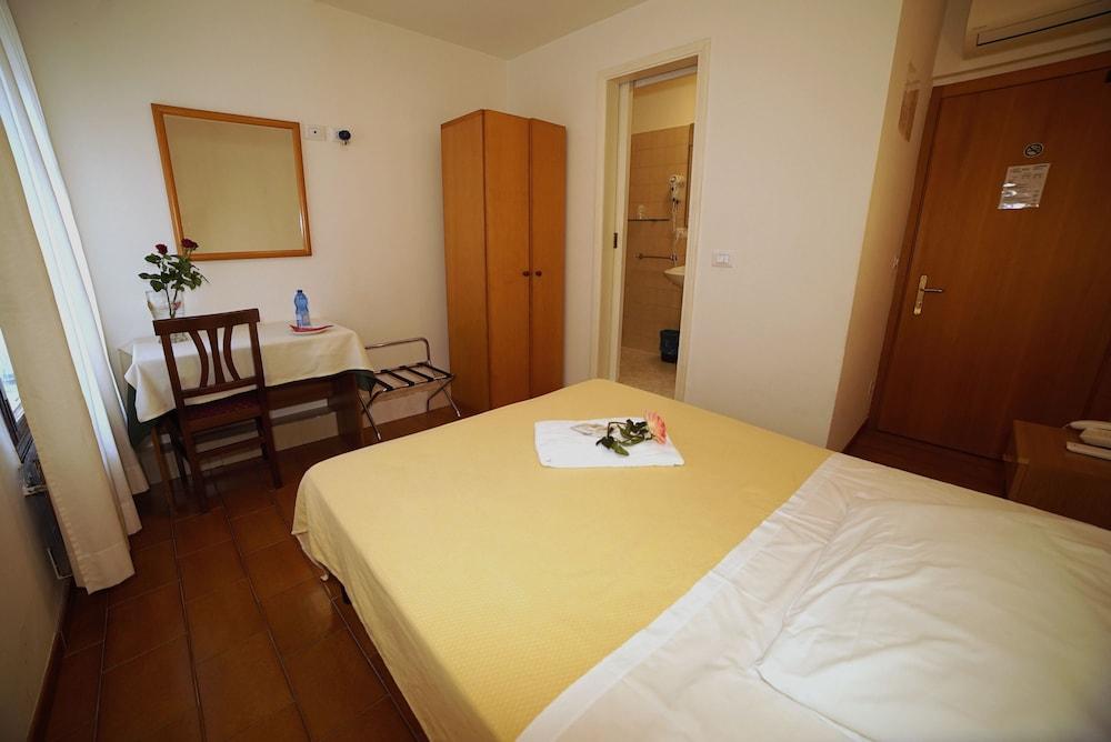 Hotel Canada