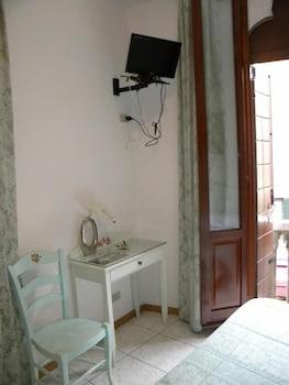 Hotel Adua