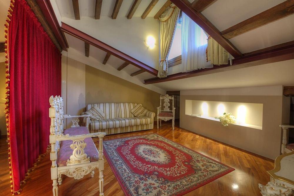 Ca' Dell'arte Apartment