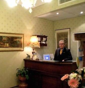 Apostoli Palace Bed & Breakfast 3*