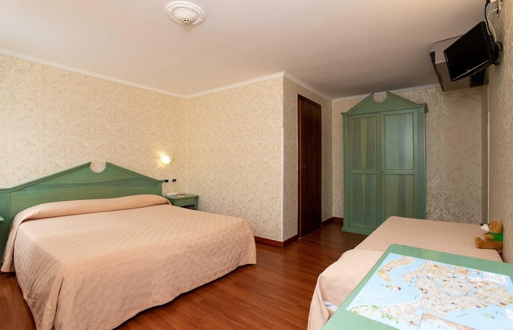 Tintoretto Hotel 3*