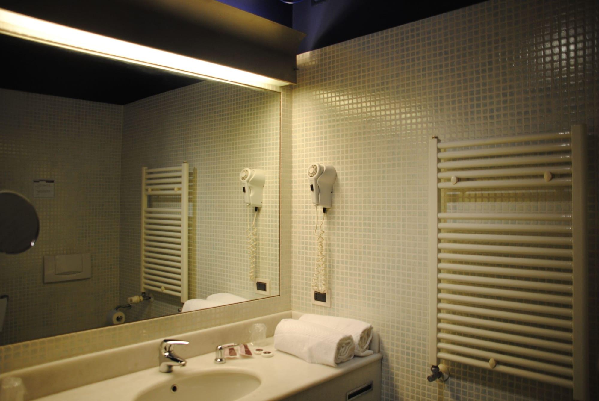 Giulietta Hotel 4*