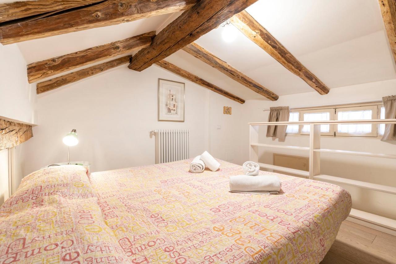 Apartment Ca' Lirica *