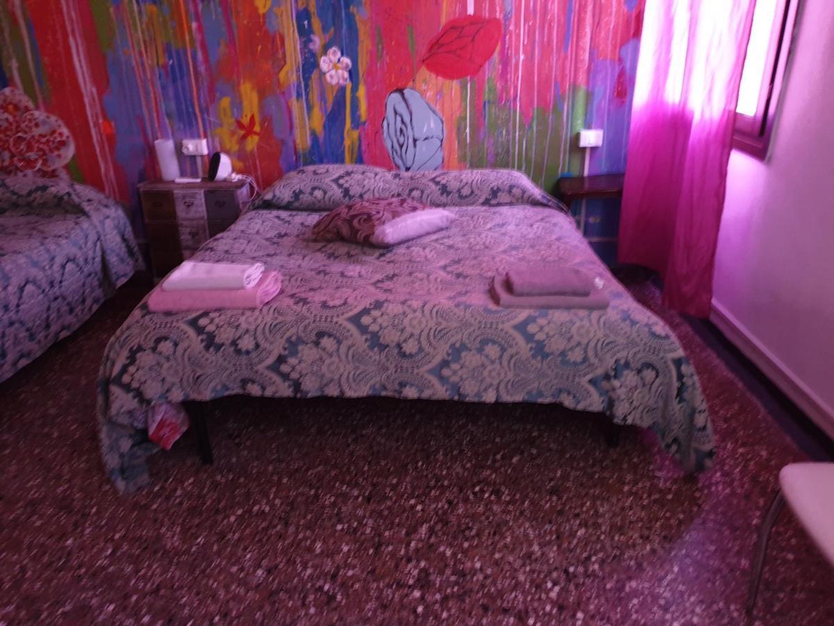 The Artist Place Homestay *