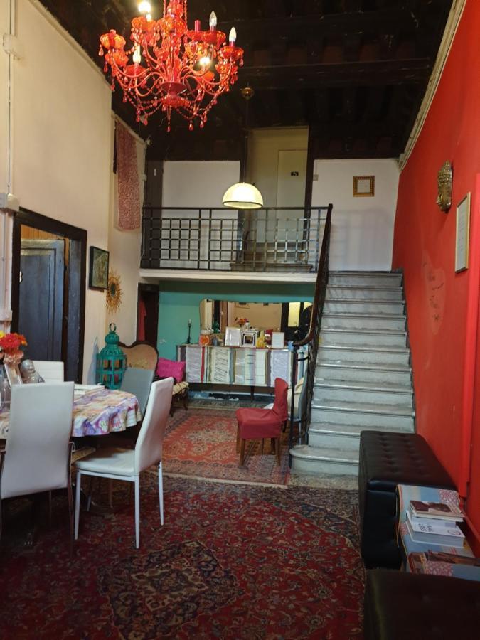 The Artist Place * Venice