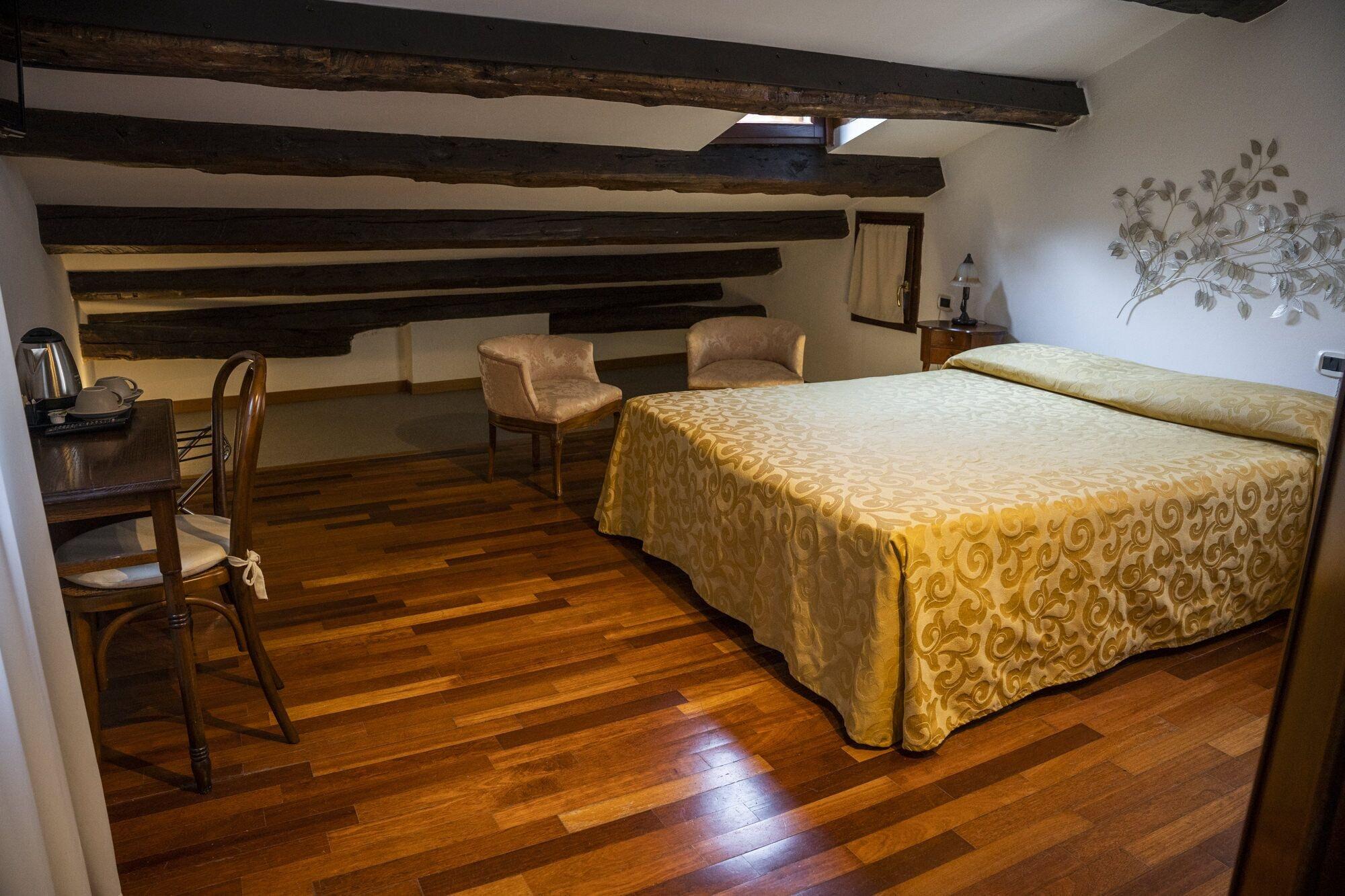 Art Deco 3* Venice