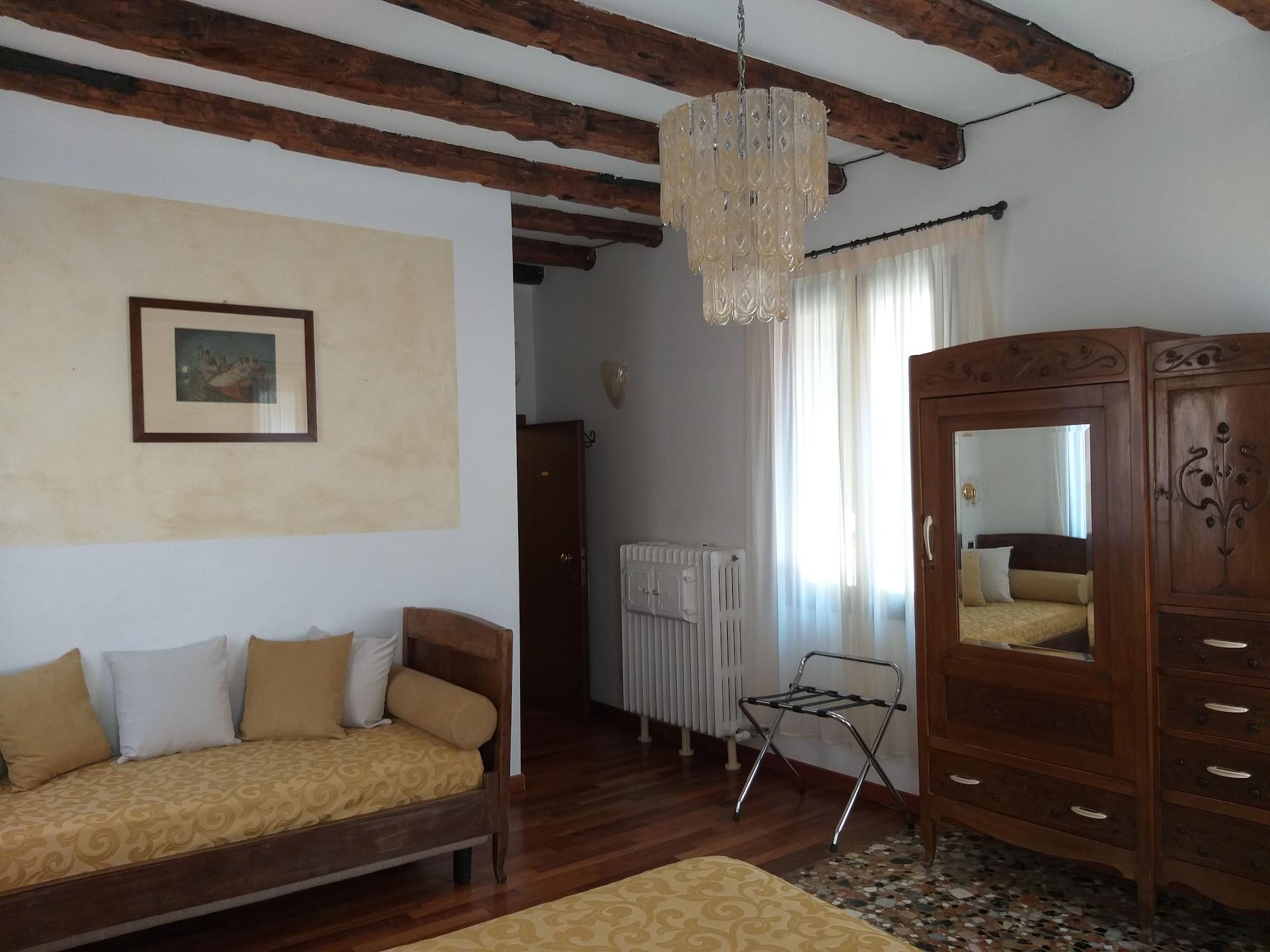 Guest house Art Deco 3*