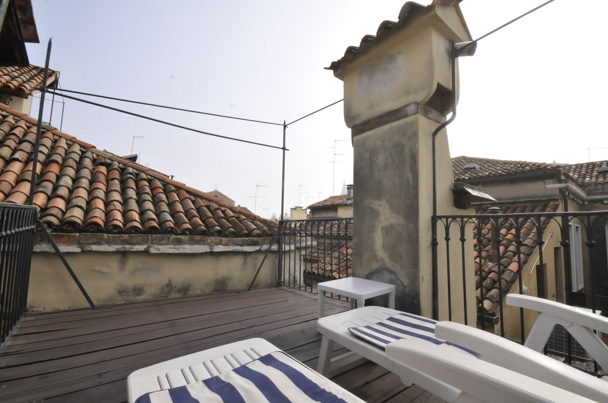 Ca' Leon D'oro Guest house 3*