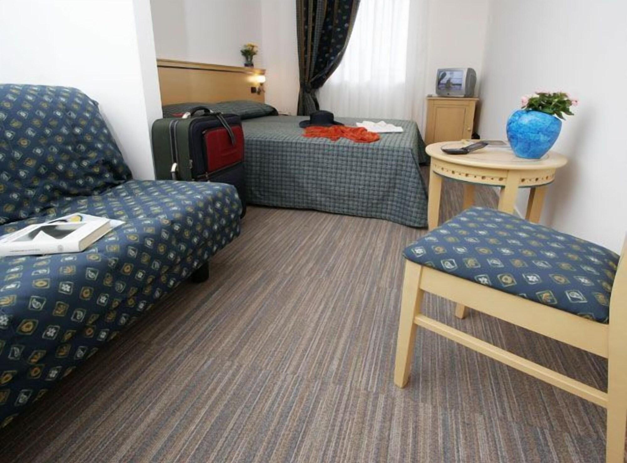 Hotel Mary 3*