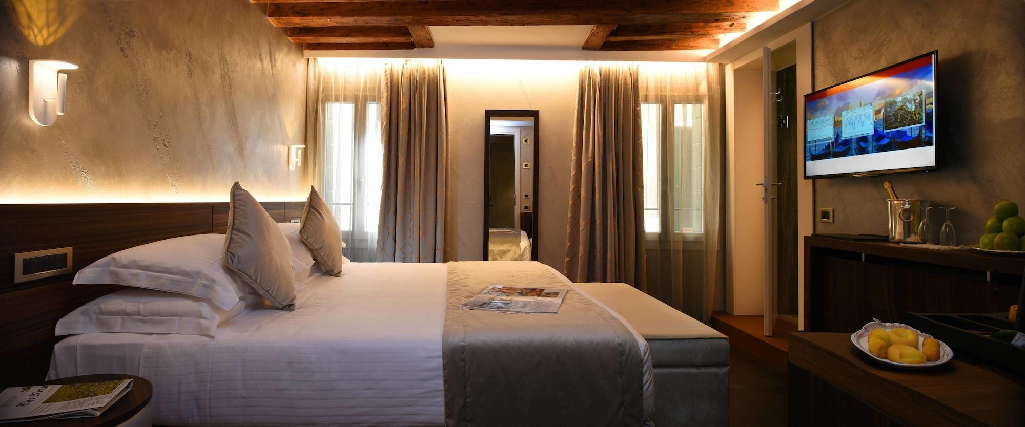 Rosa Salva Hotel 3*