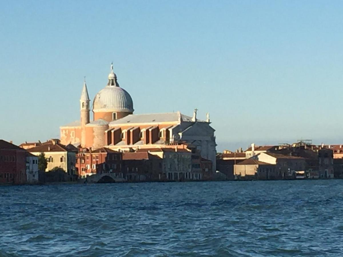 Calle San Giacomo Venice