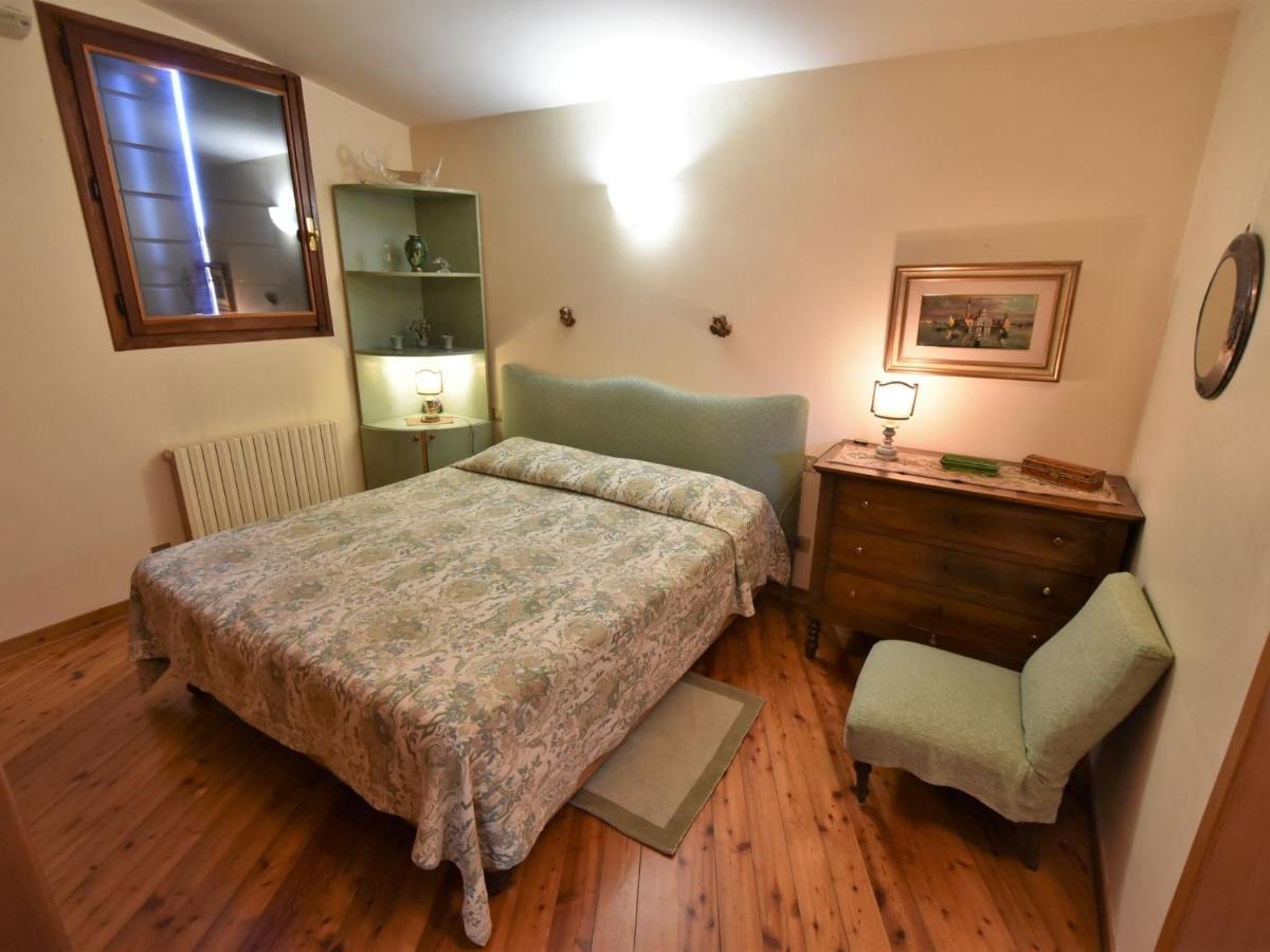 Apartment Apartment Fondamenta Del Rielo By Interhome