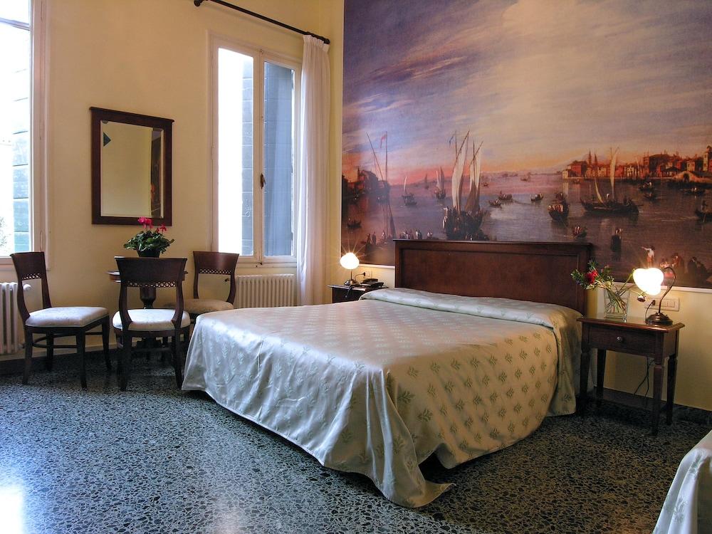 Ca' Centopietre Venice