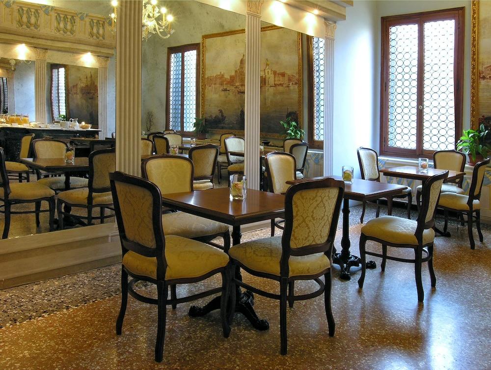 Ca' Centopietre Venice