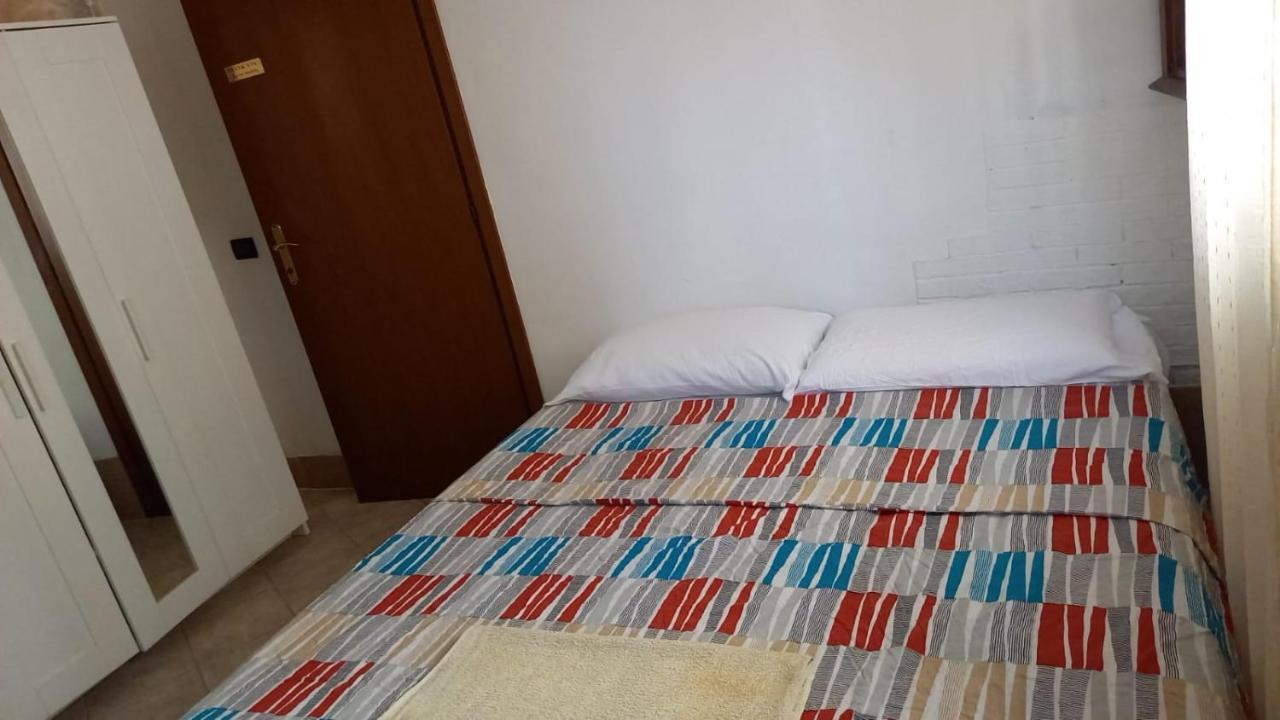 Canal View Homestay Venice