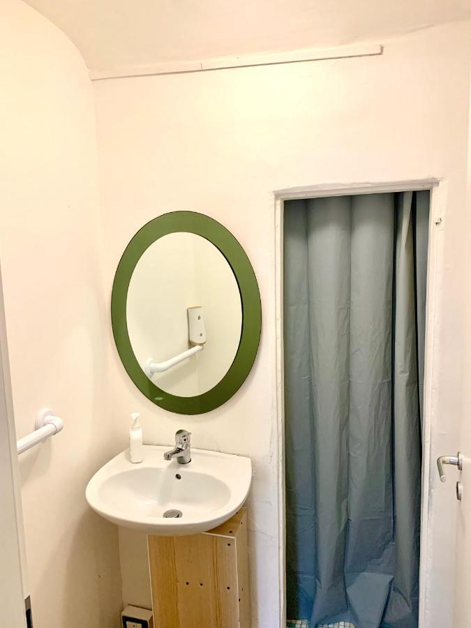 /room With Private Bathroom Bed & Breakfast
