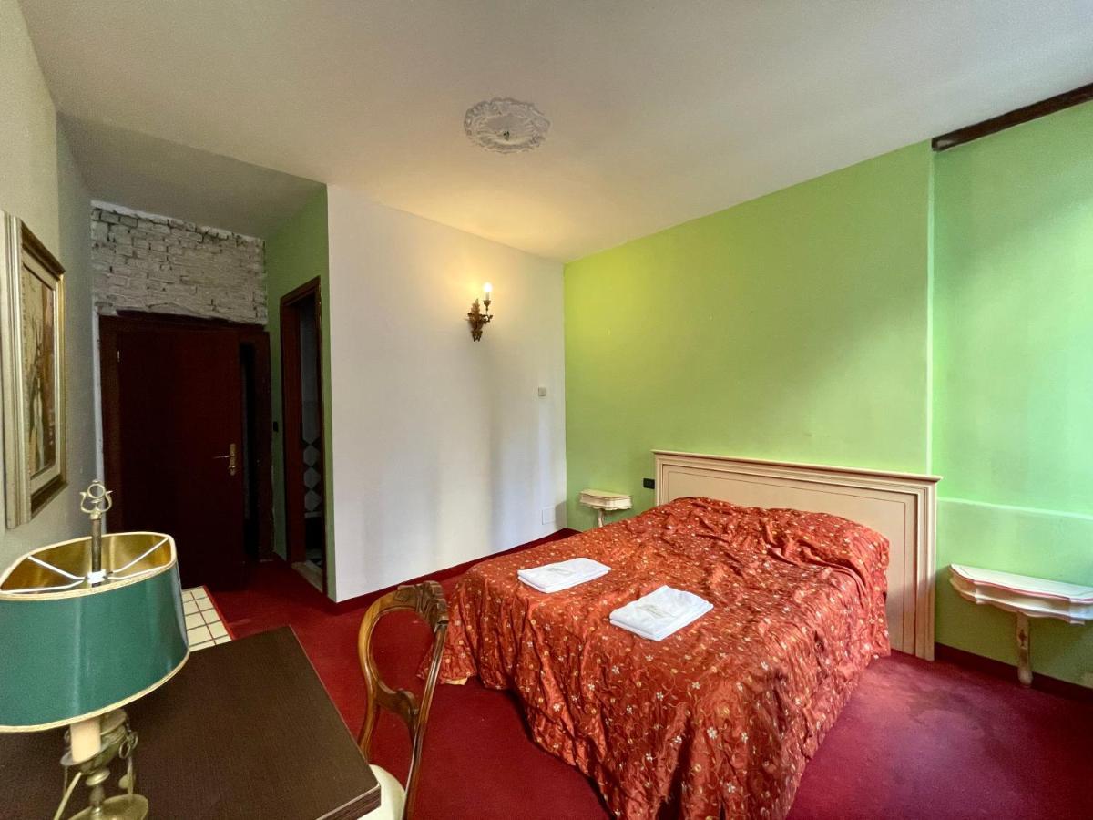 Hostel Ai Boteri