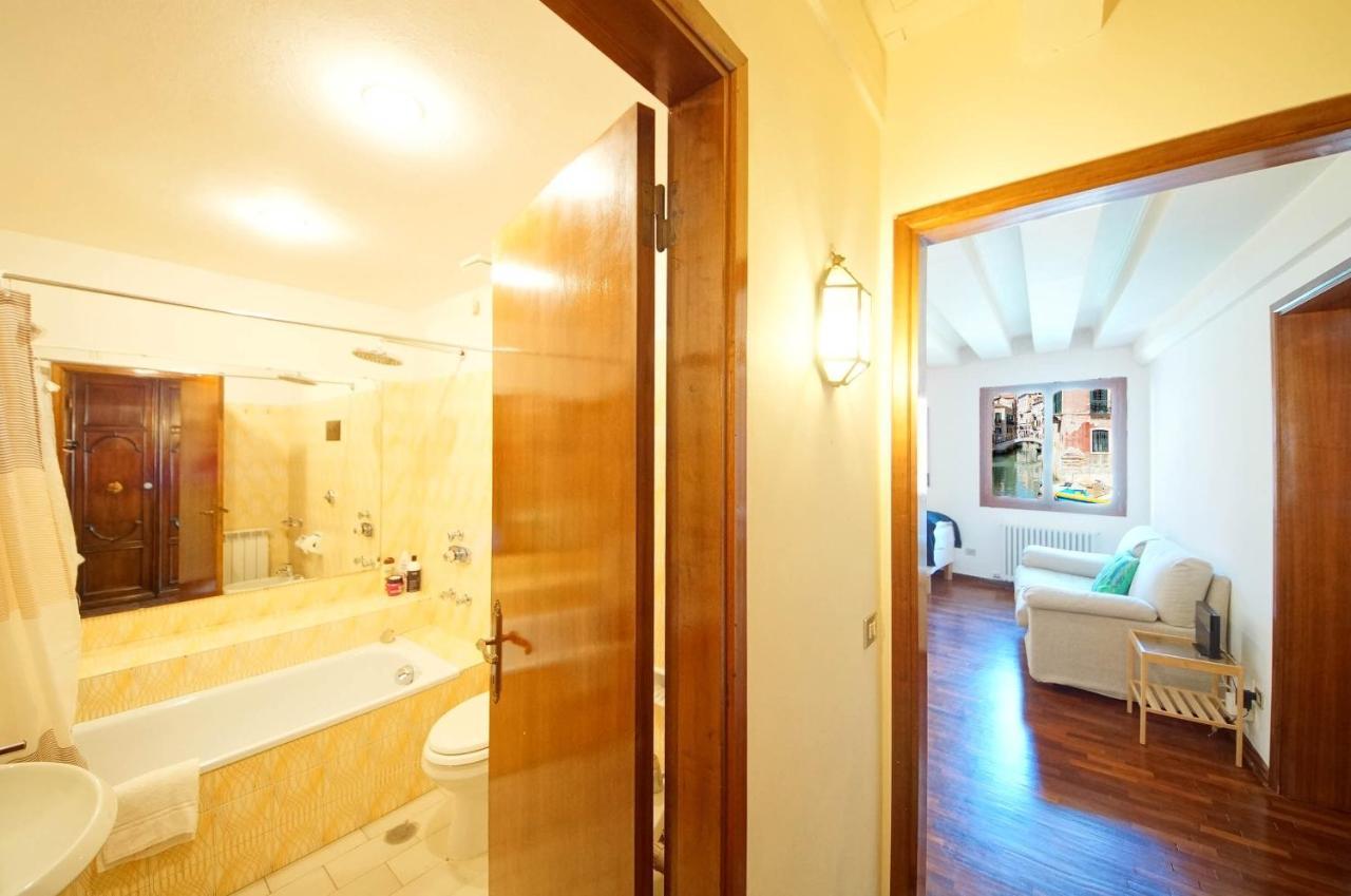 Ca' Canal View San Marco 492 Wi-fi Fibre Apartment Venice