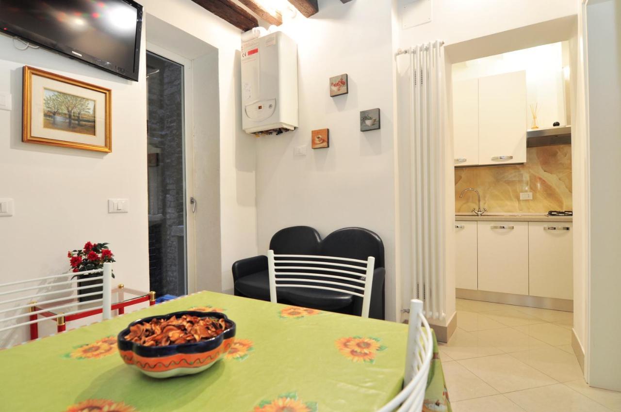 Cozy Near Rialto Bridge/ St.mark Square Apartment *