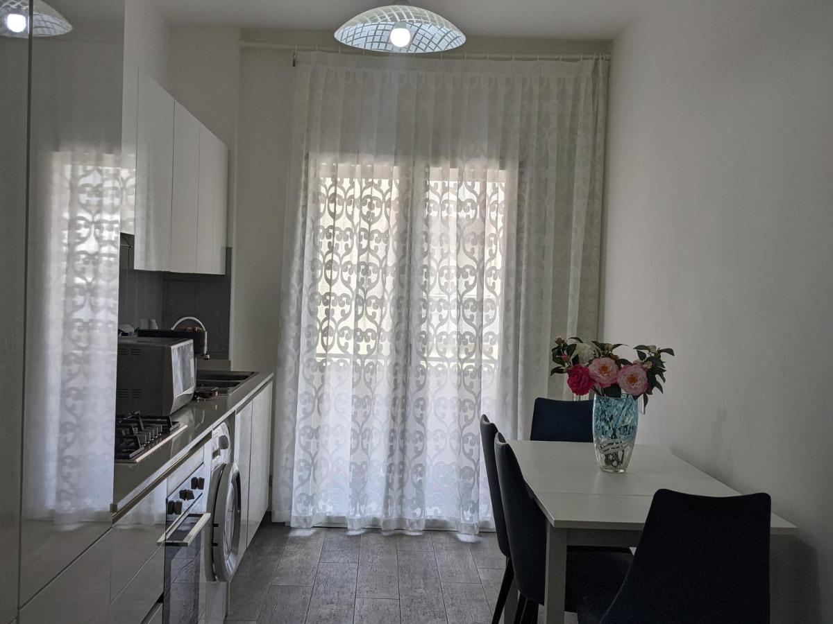 Appartamento Con Tre Stanze Da Letto Apartment