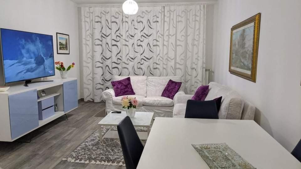 Apartment Appartamento Con Tre Stanze Da Letto