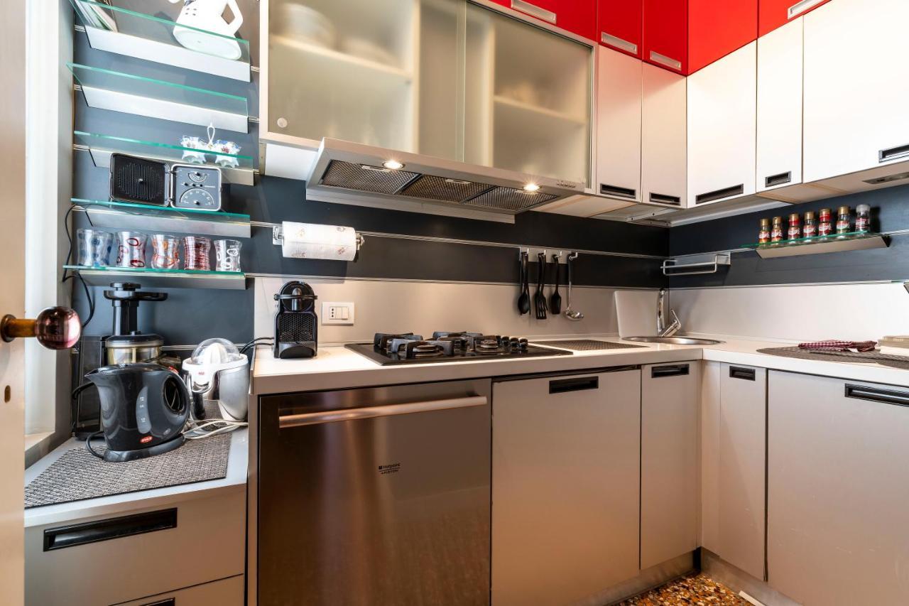 Gio Ponti's Flat In 027042-loc-11349 Venice