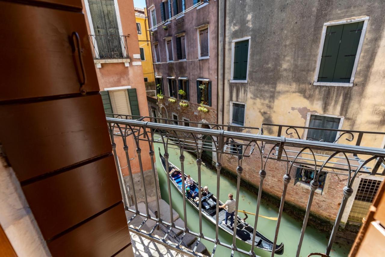 Querini Suite-balcony On Canal, Close To San Marco Apartment