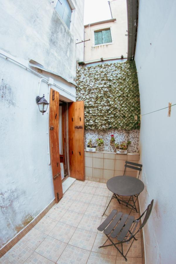 Zaffiro Apartment *