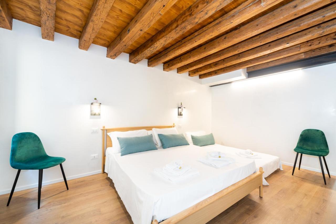 Palazzina Schiavoni * Venice