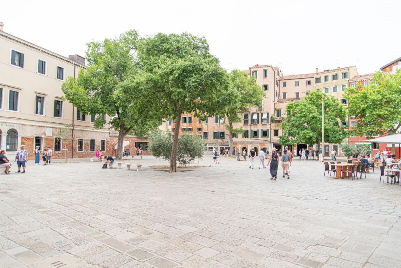 Ca' Leoncino - Canal Front Venice