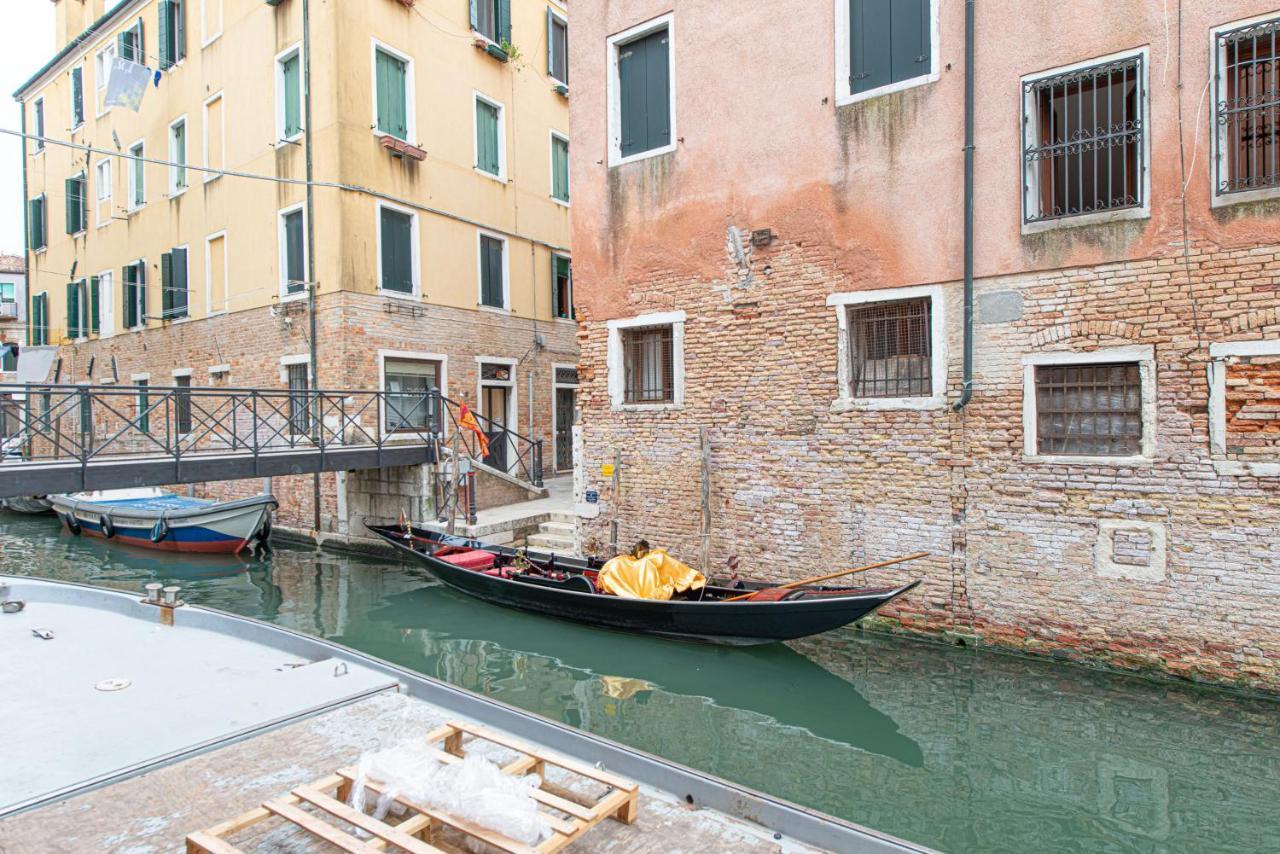 Apartment Ca' Leoncino - Canal Front Venice
