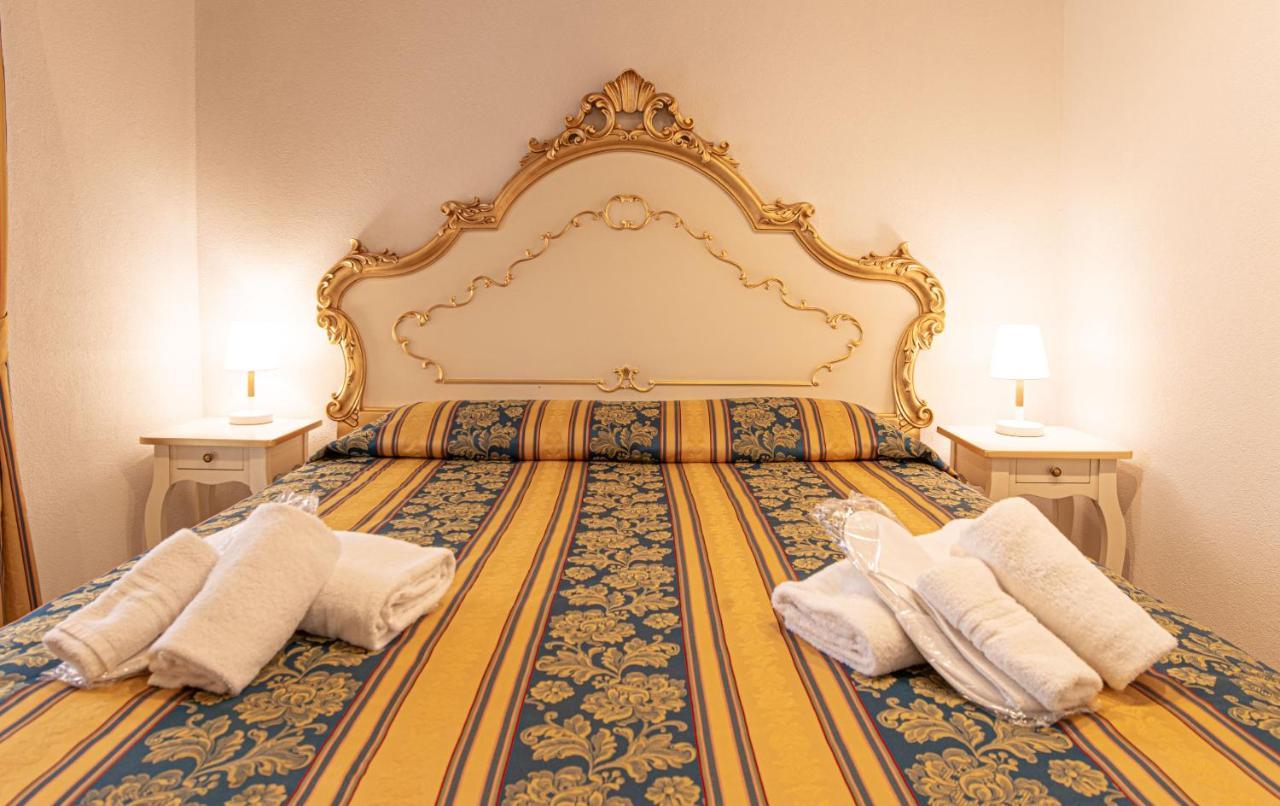 Ca' Leoncino - Canal Front Apartment