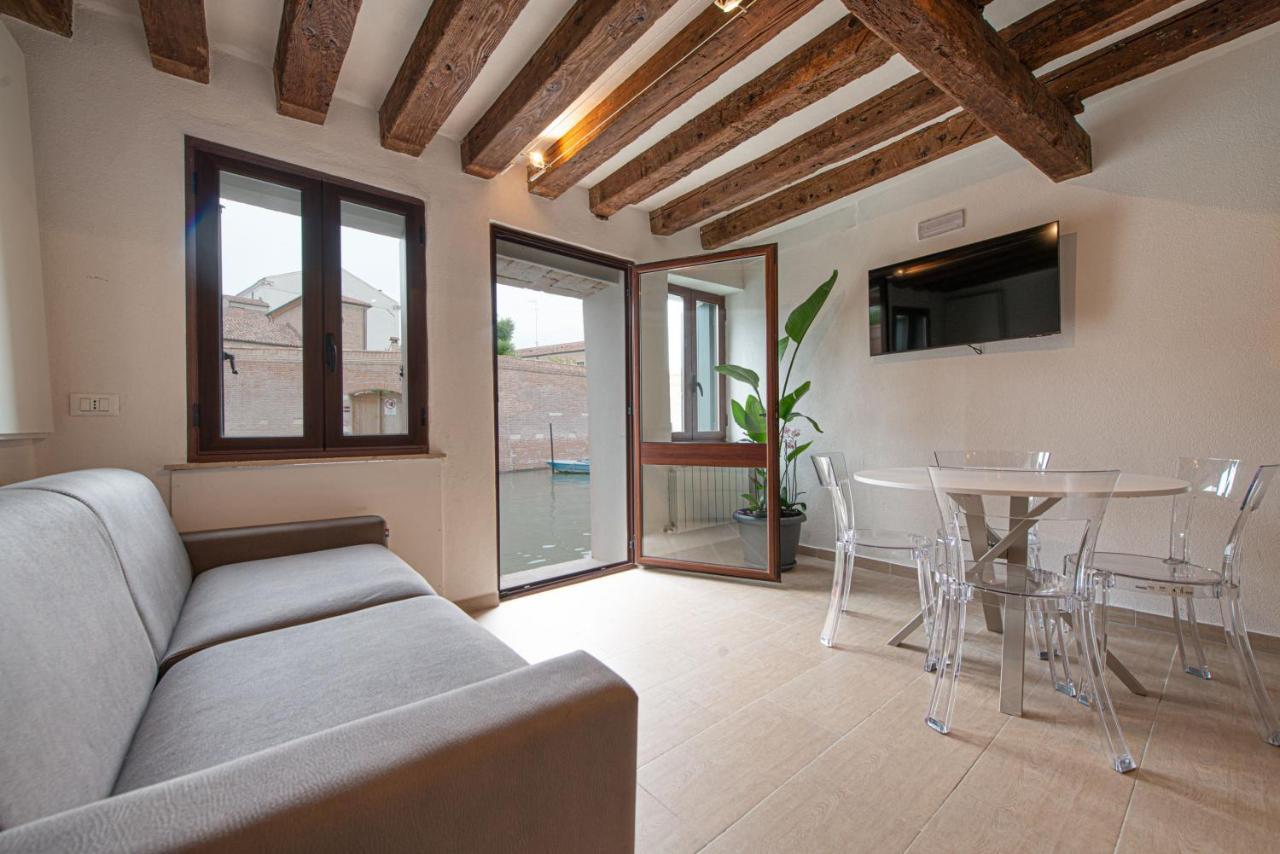 Ca' Leoncino - Canal Front Apartment Venice