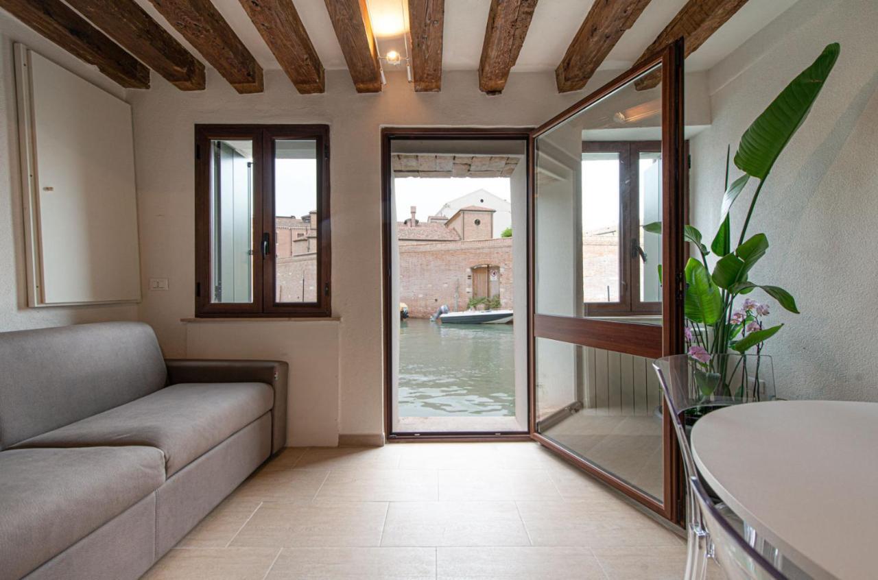 Ca' Leoncino - Canal Front Venice